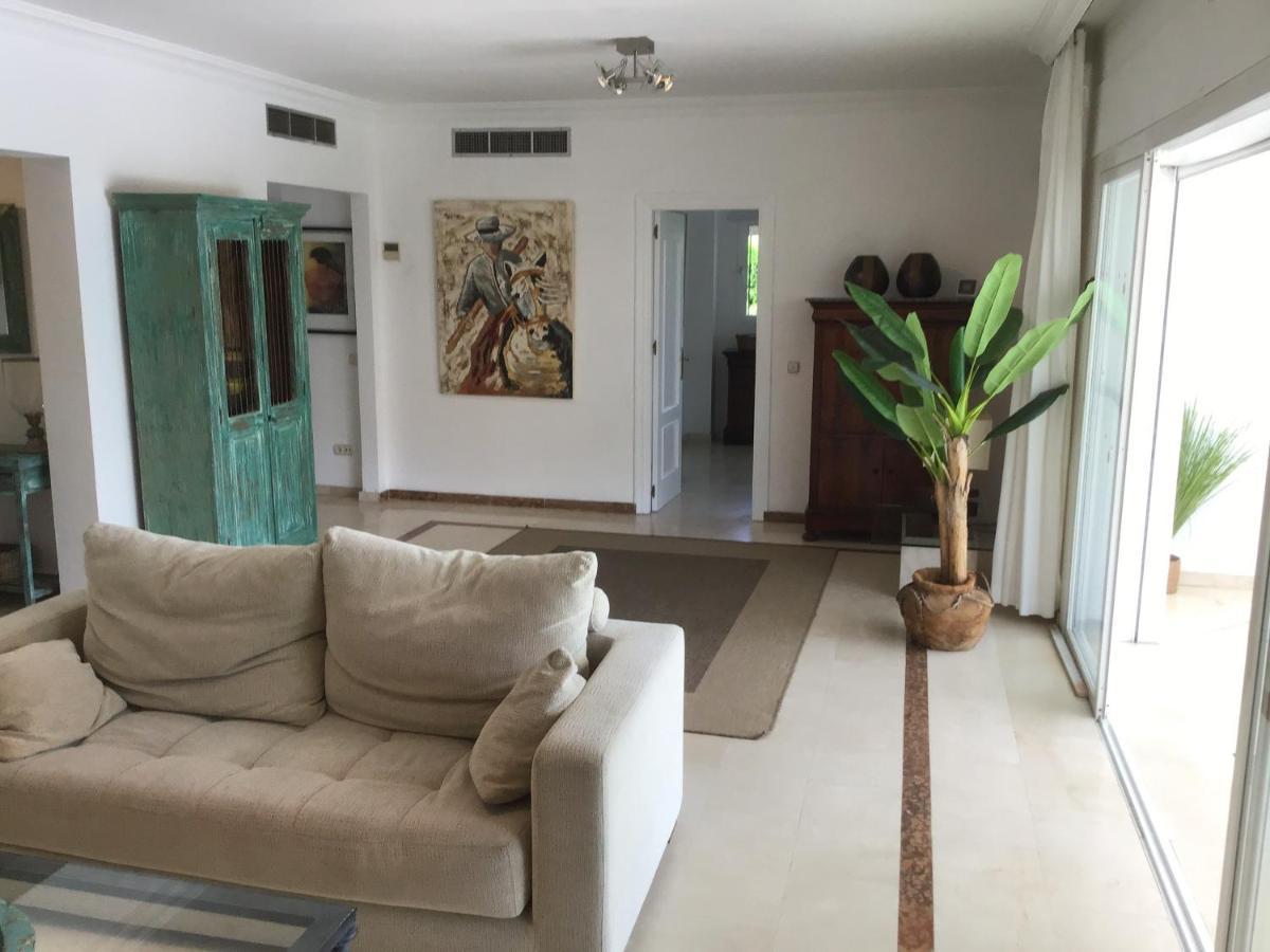 Villa Pinsapo Estepona Exteriör bild
